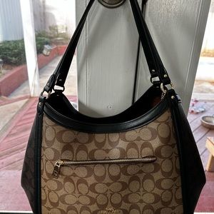 Coach Kristy Signature Shoulder Bag